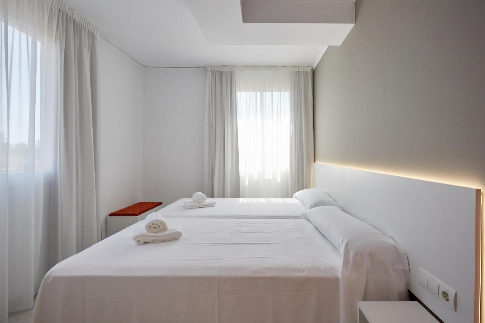 Hotel Dl Port Grao de Castellon Bagian luar foto