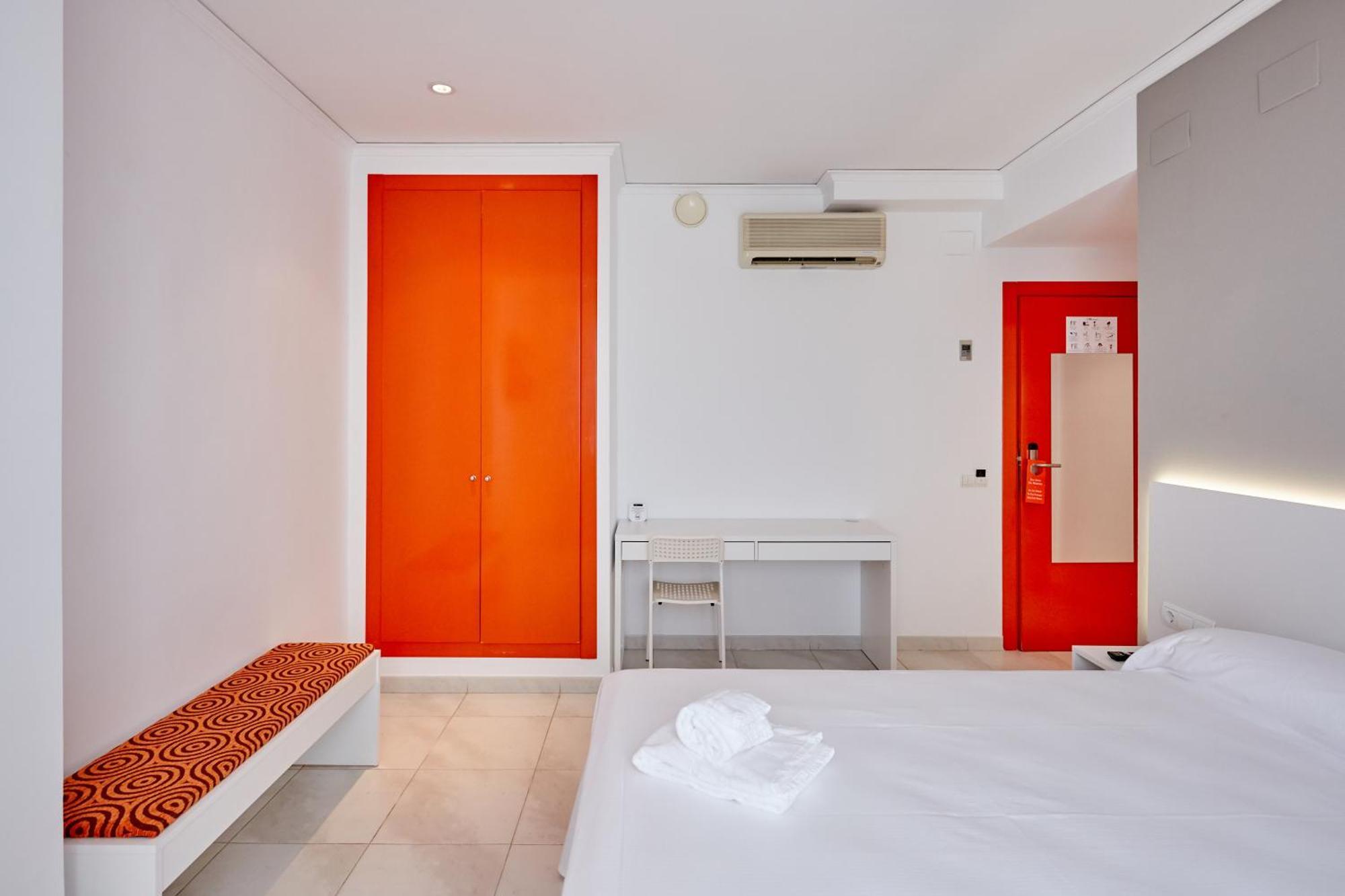 Hotel Dl Port Grao de Castellon Bagian luar foto