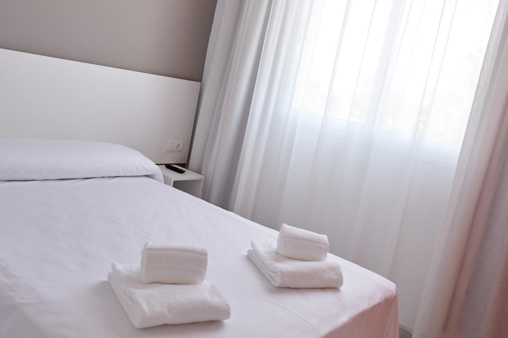 Hotel Dl Port Grao de Castellon Bagian luar foto