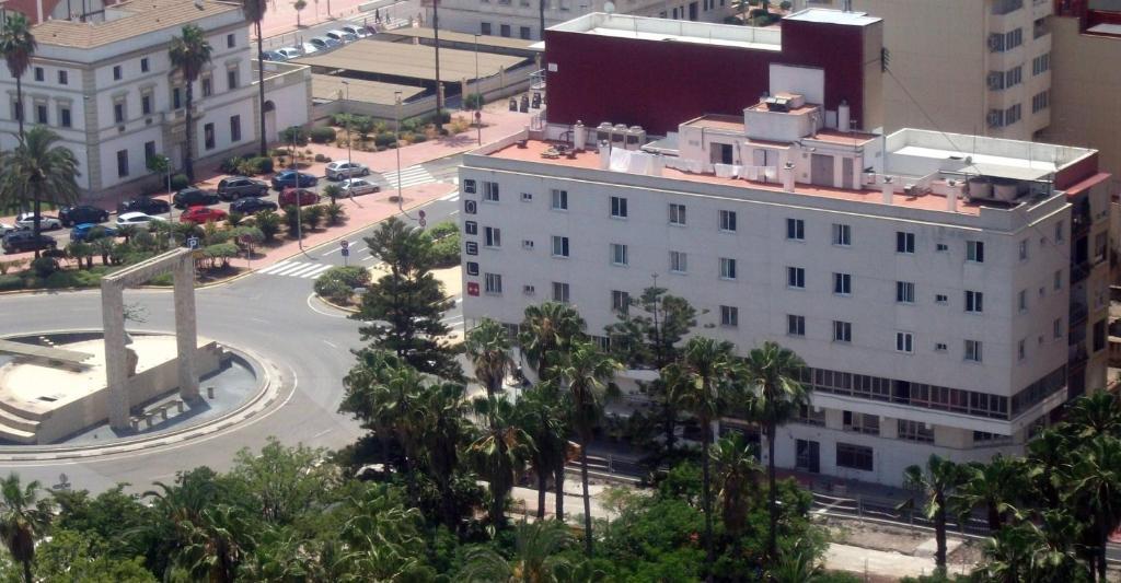 Hotel Dl Port Grao de Castellon Bagian luar foto